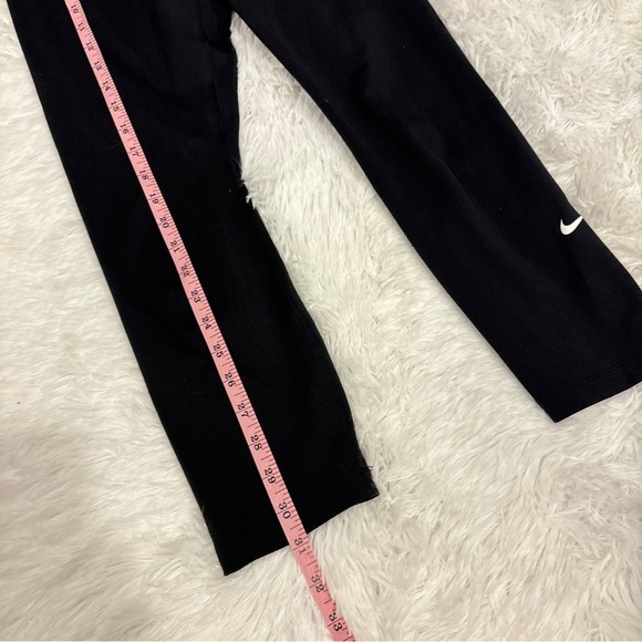 Nike One Women’s Mid-Rise Crops Capri Black Size Small - Picture 4 of 12